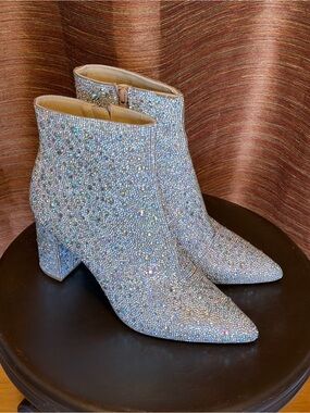 Betsey Johnson Silver Crystal Embellished Ankle Boots Size 9.5 NEW
